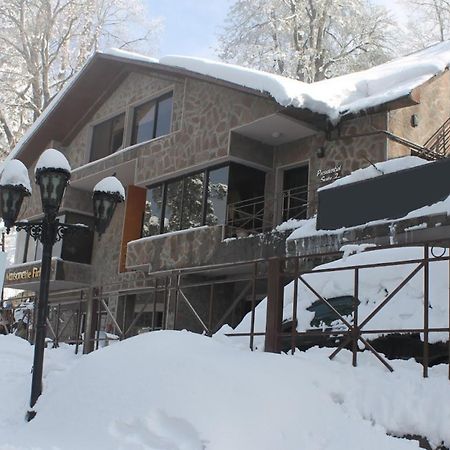 Maisonette Firhill Villas Murree Esterno foto