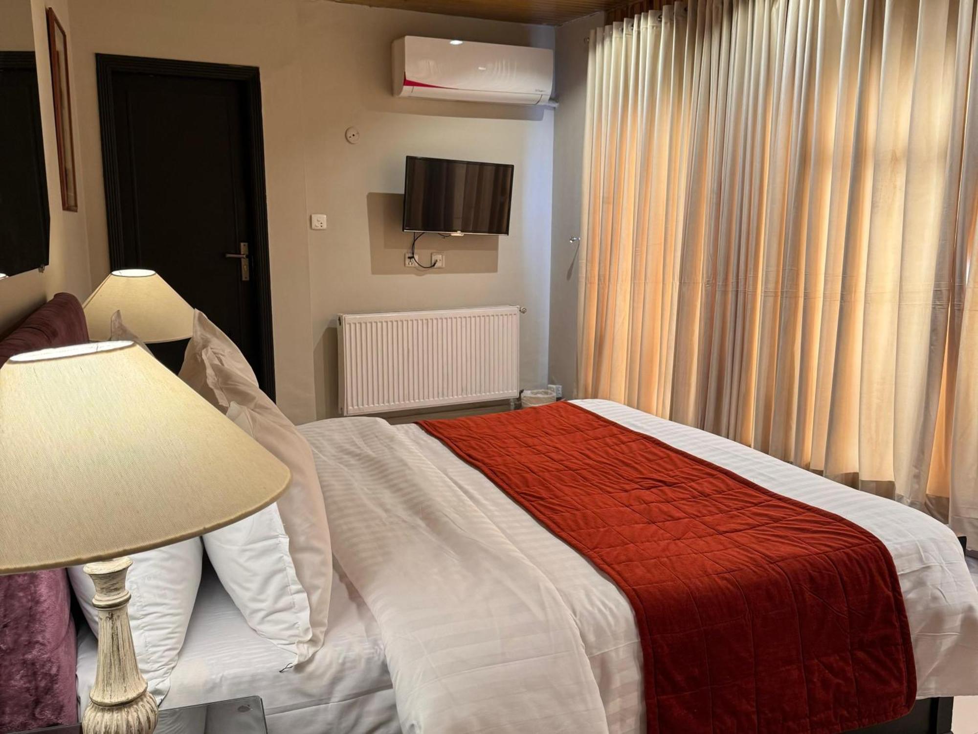 Maisonette Firhill Villas Murree Esterno foto